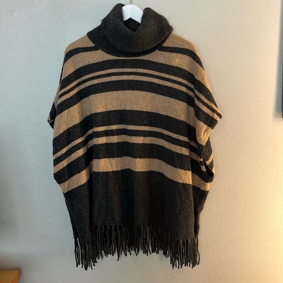 Cashmere Charter Club Poncho Size L/XL - Picture 1 of 4